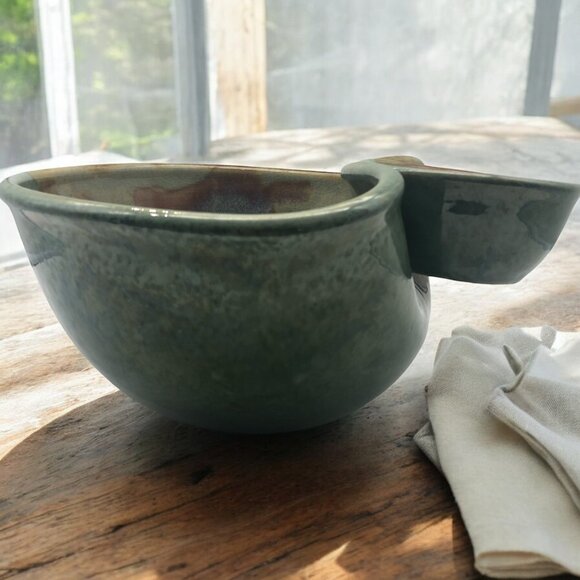 VTG Sage Green Large Chip & Dip Server 12” Swirling Snack Bowl Pottery Handmade - Picture 5 of 8